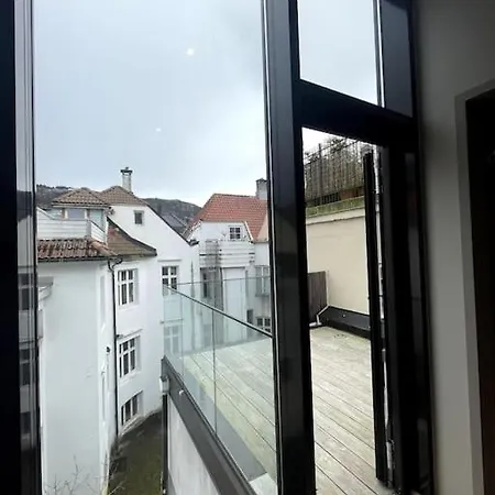 In The Center, Parkveien Apartment
